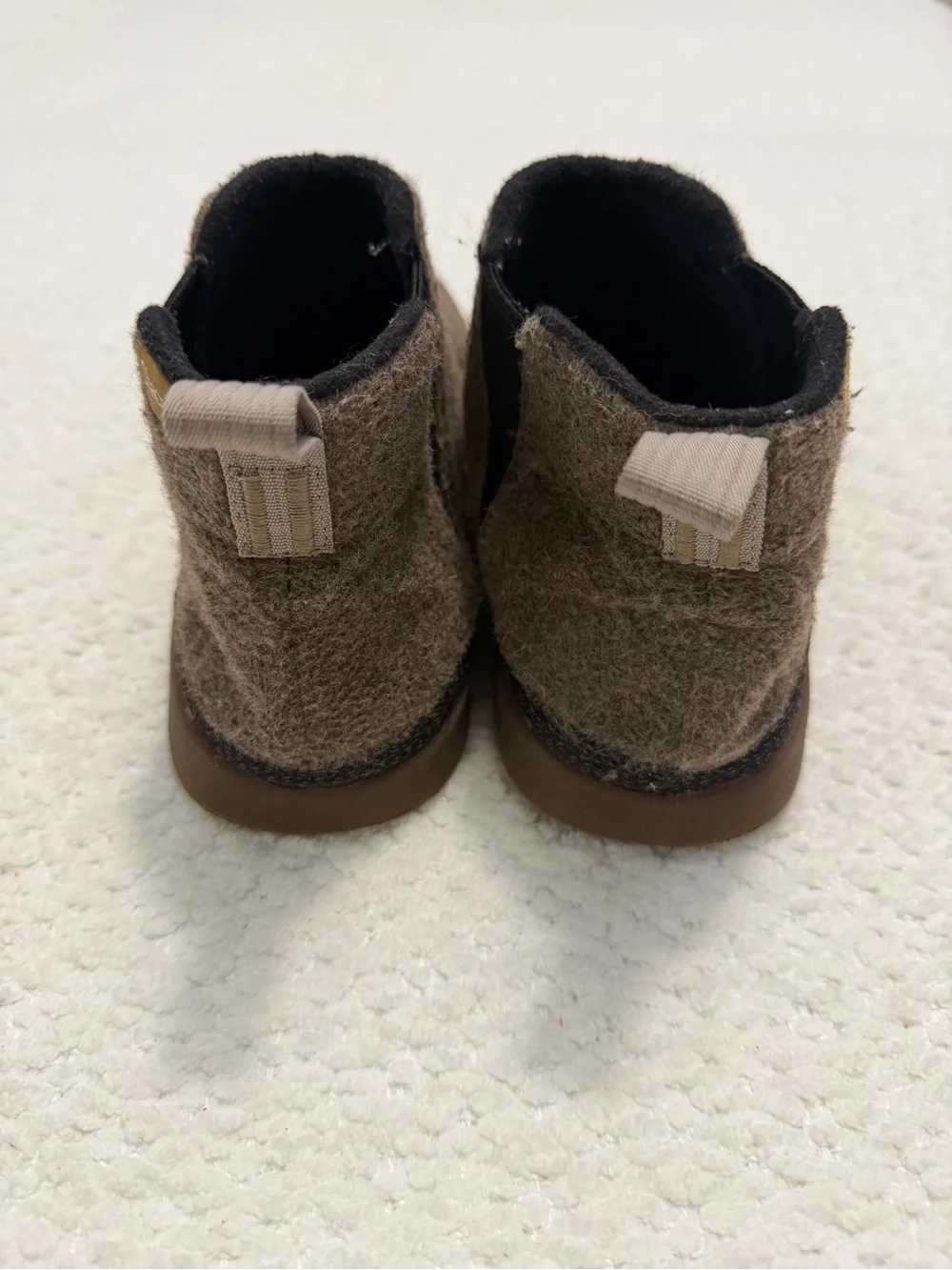 Chaco Chelsea Bootie Women’s Size 8.5